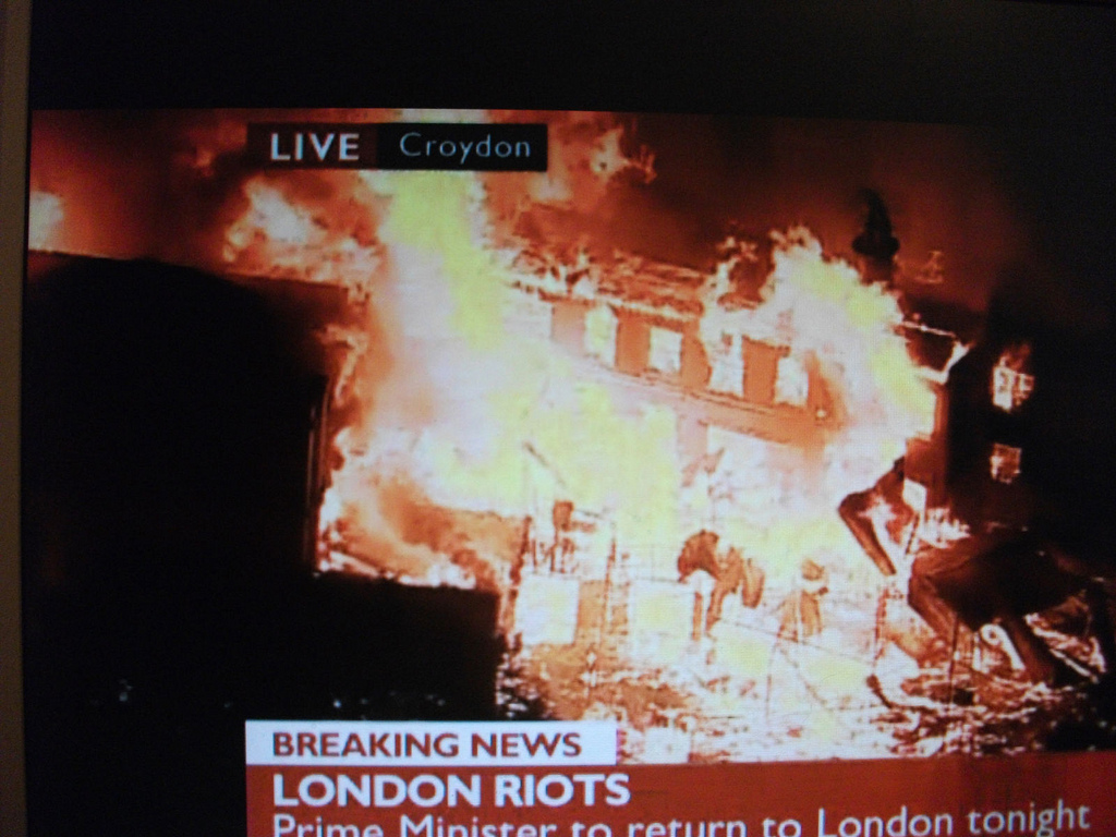 BBC on Croydon riots (Photo: Carlos62)