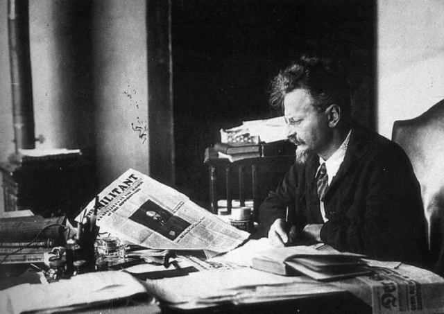 Trotsky reading the militant
