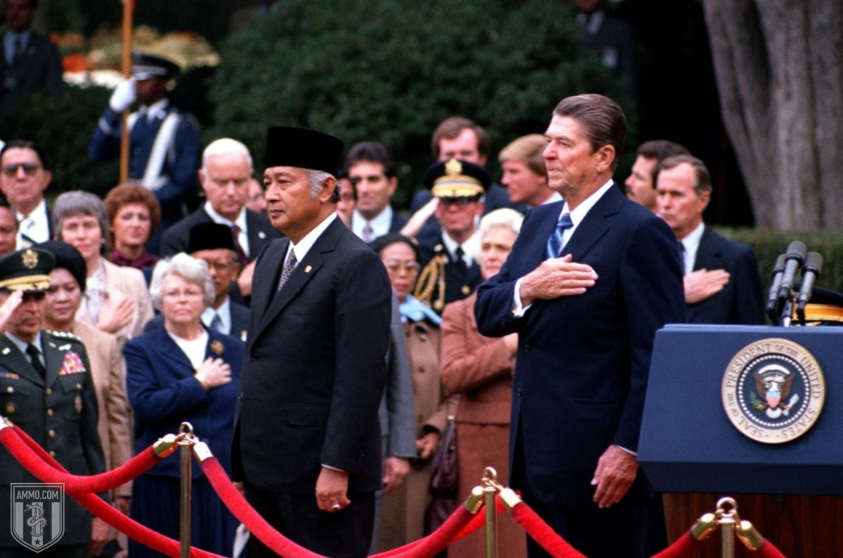 Regan and Suharto Image The U.S. National Archives