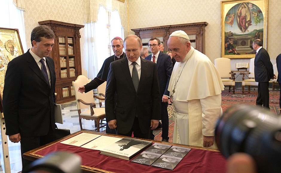 Pope Francis Putin Image Flickr PoR