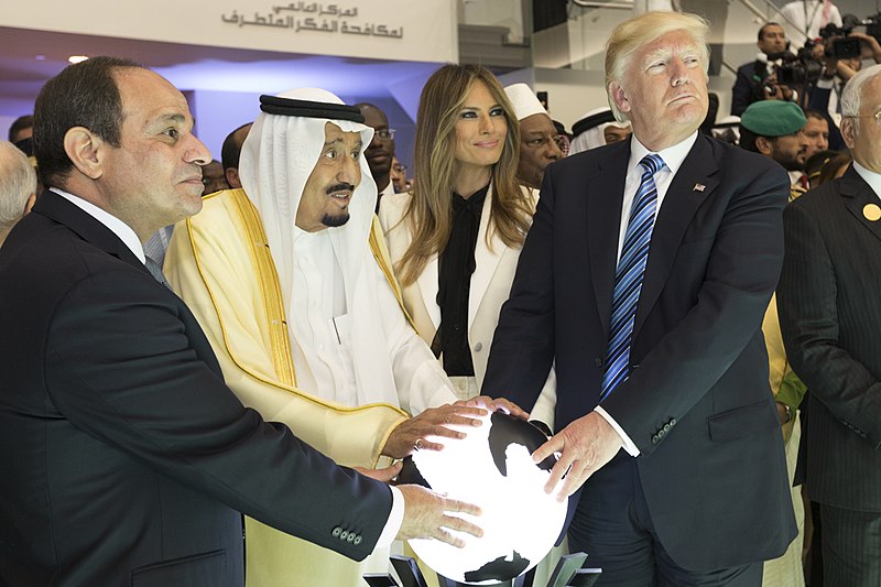 800px Abdel Fattah el Sisi King Salman of Saudi Arabia Melania Trump and Donald Trump May 2017 Image The White House