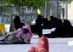 saudi-beggars-living-on-the-streets